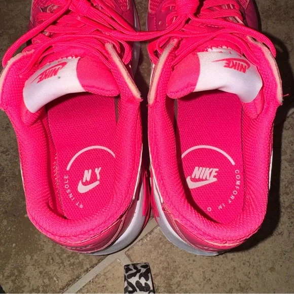 Nike-Air Max Excee Sneaker - Women's - Picture 4 of 13